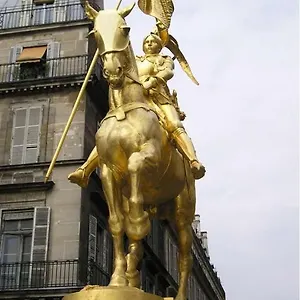 Jeanne D'arc 巴库