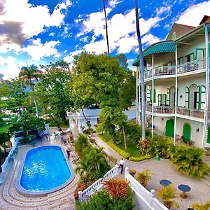 manoir-adriana-hotel.comcaribbean.com/